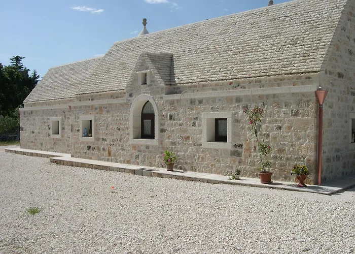 马塞里亚纳德利住宿加早餐旅馆